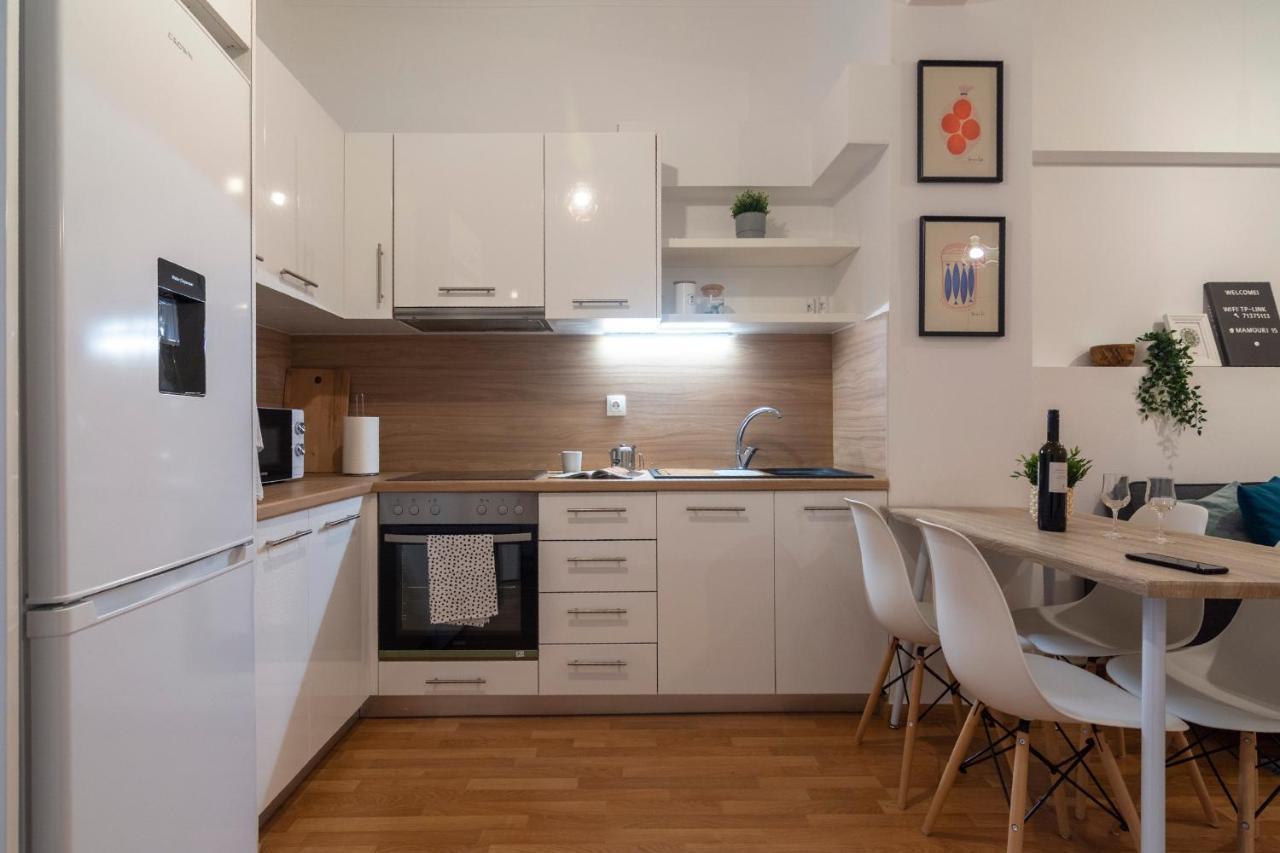Modern 2Bd Apt In Athens , 3-Min Metro Luaran gambar